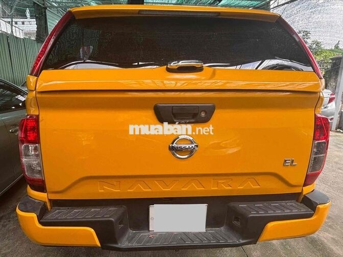 Nissan Navara EL 2022 Tự động Vàng