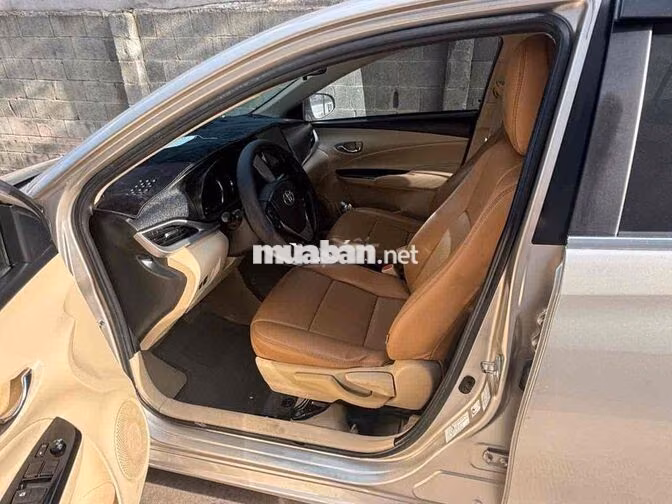 Toyota Vios 2018  Số tự động Vàng cát 30.000 km