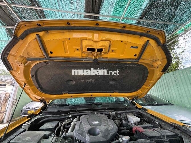 Nissan Navara EL 2022 Tự động Vàng