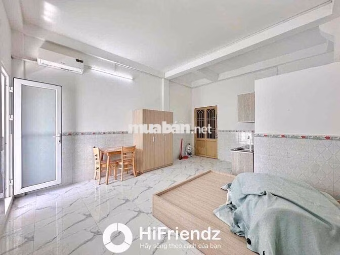 CĂN HỘ BAN CÔNG TÁCH BẾP FULL NỘI THẤT SIÊU RỘNG NGAY NGÃ TƯ BỐN XÃ