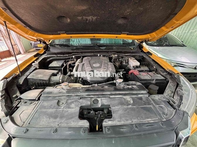 Nissan Navara EL 2022 Tự động Vàng