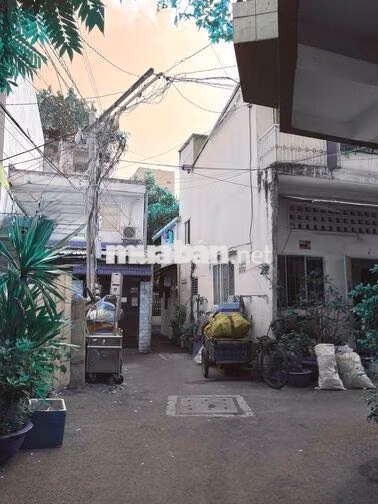Lô góc 3MT hẻm chỉ 76Tr/m² 5x17 CN 84m² 492 Quang Trung P10 6,7 tỷ TL