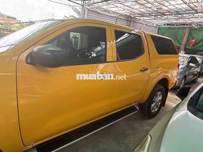 Nissan Navara EL 2022 Tự động Vàng