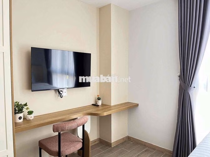Căn Hộ Ban Công Đẹp Full Nội Thất, Thang Máy Gần Sân Bay Tân Sơn Nhất