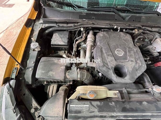 Nissan Navara EL 2022 Tự động Vàng