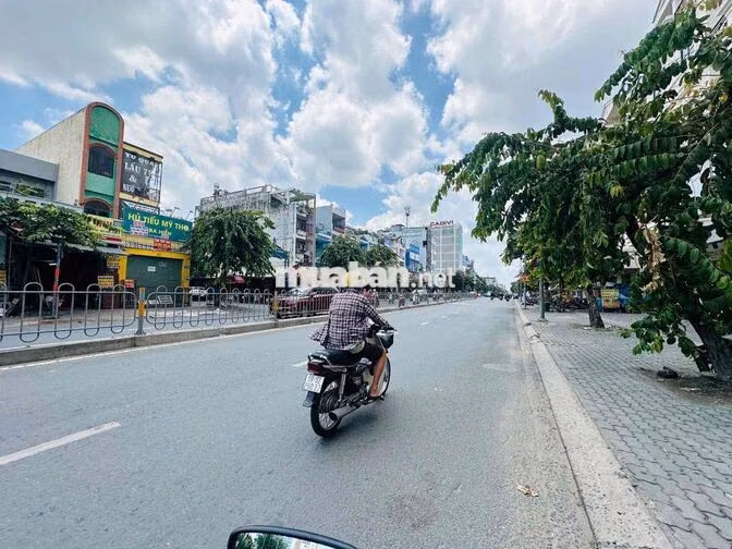 CHO THUÊ NHÀ NHÀ MẶT TIỀN NGUYỄN VĂN LƯỢNG P10 CITYLAND SÁT LOTTE MART