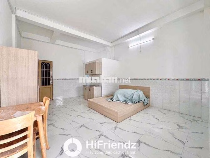 CĂN HỘ BAN CÔNG TÁCH BẾP FULL NỘI THẤT SIÊU RỘNG NGAY NGÃ TƯ BỐN XÃ