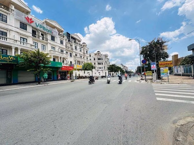 CHO THUÊ NHÀ NHÀ MẶT TIỀN NGUYỄN VĂN LƯỢNG P10 CITYLAND SÁT LOTTE MART