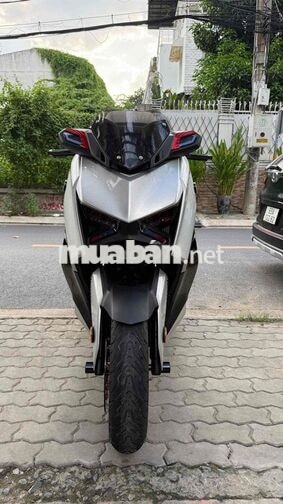Yamaha Xmax 2024