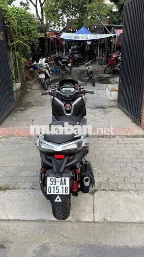 Yamaha Xmax 2024