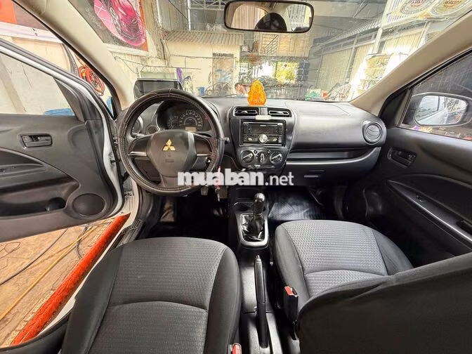 Mitsubishi Attrage 2020 Trắng