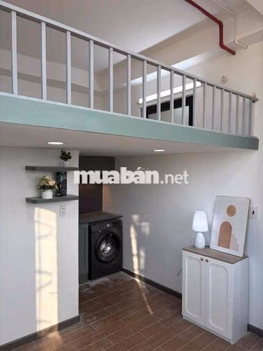 Cho thuê căn hộ duplex cửa sổ lớn 30m2 chỉ 5tr6 gần LOTTE MART,UFM,TDT