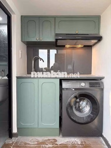Cho thuê căn hộ duplex cửa sổ lớn 30m2 chỉ 5tr6 gần LOTTE MART,UFM,TDT