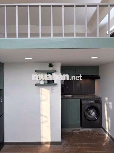 Cho thuê căn hộ duplex cửa sổ lớn 30m2 chỉ 5tr6 gần LOTTE MART,UFM,TDT
