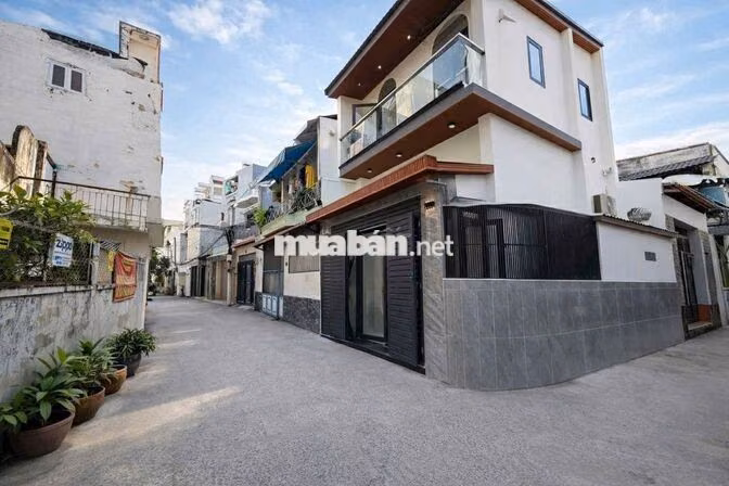 Bán nhà căn góc HXH Phan Văn Trị Bình Thạnh 3 tầng 3PN nở hậu