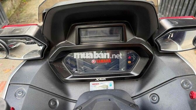 Yamaha Xmax 2024