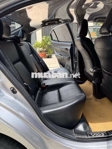 Toyota Vios 2022 Số sàn 65000 km Bạc