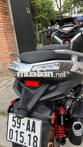 Yamaha Xmax 2024