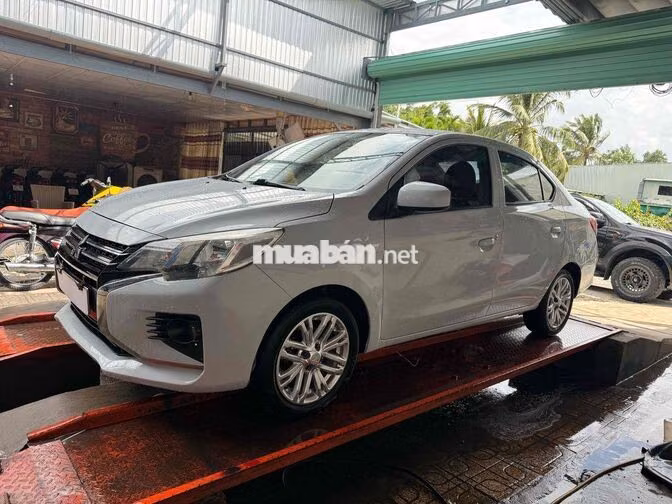 Mitsubishi Attrage 2020 Trắng