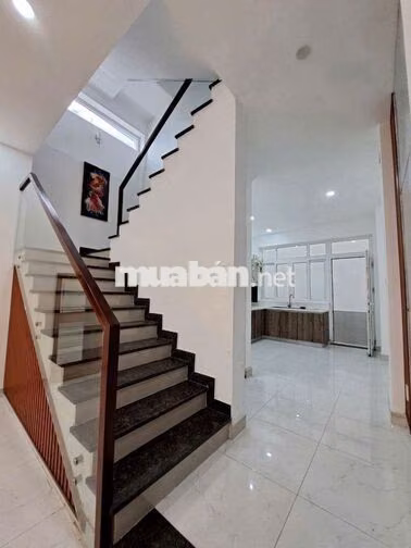 Cần cho thuê nhà MT 52A Tân Hương P.Tân Quý Q.Tân Phú