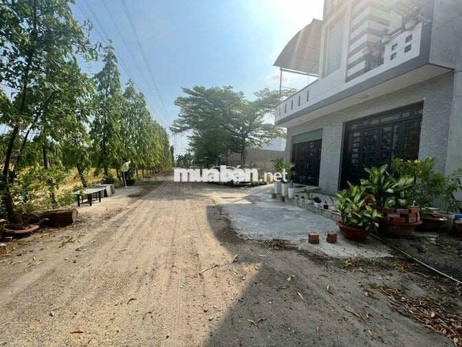 Chính chủ Bán gấp đất 68,8m2 100% thổ cư, Xã Thạnh,Bến Lức , Long An