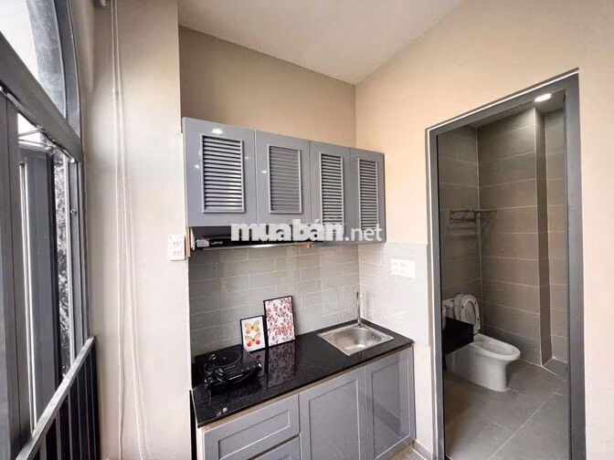 Balcony Nơ Trang Long - Hầm Xe Thang Máy Bảo Vệ 24/24 gần ĐH Văn Lang 
