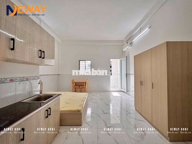Căn hộ studio - full nội thất - bancol thoáng - ngay Ngã tư Bốn Xã