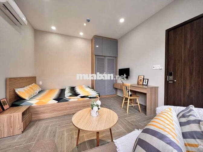 Balcony Nơ Trang Long - Hầm Xe Thang Máy Bảo Vệ 24/24 gần ĐH Văn Lang 