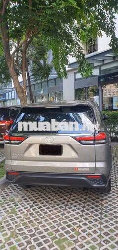 Toyota Innova Cross 2024 Đồng Ánh Kim