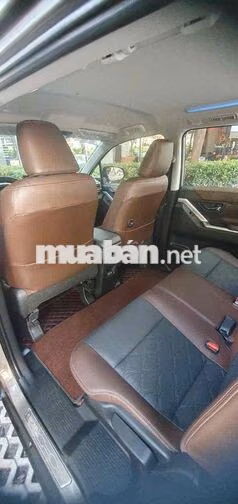 Toyota Innova Cross 2024 Đồng Ánh Kim