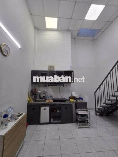 Nhà rộng rãi, 1 trệt 1 lửng 2PN 2VS, Tiền Giang P2 Tân Bình
