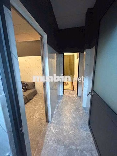 cho thuê nhà nguyên căn.đầy đủ nội thất 2pn2wc. BÙI VIỆN Q1