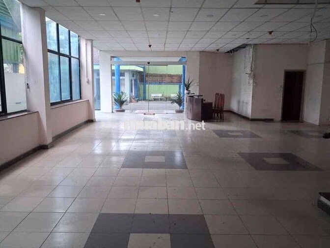 NHÀ XƯỞNG MẶT TIỀN NGUYỄN VĂN QUÁ CHO THUÊ