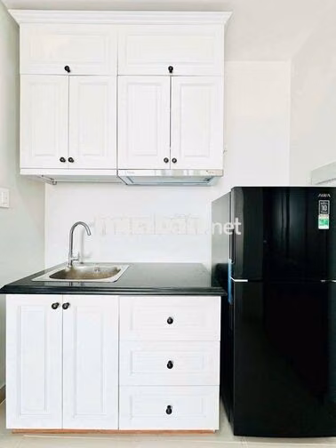 Toà nhà Thang máy - Hầm xe Bạch Đằng Bình Thạnh đi bộ qua ĐH Hồng Bàng