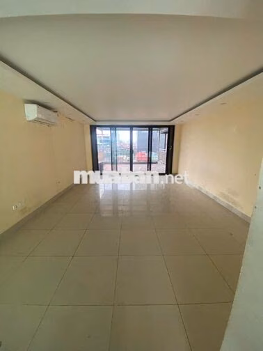 Nhà mặt phố Trần Đăng Ninh- Dt 70M x 7 Tầng 1 hầm xây thông, Thang máy