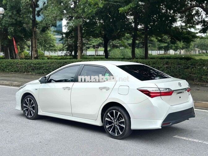 Toyota Corolla Altis 1.8G AT 2021 Trắng 60000 km