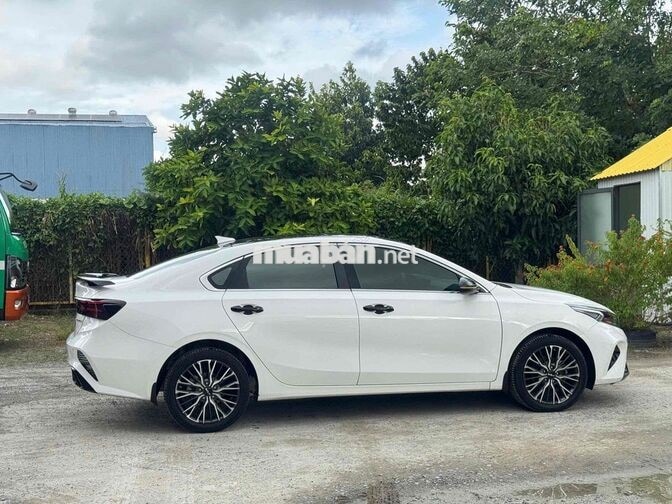 Kia K3 2.0 Premium 2024 48.800km Trắng