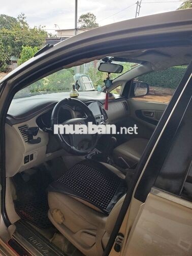 Toyota Innova 2015 Vàng cát