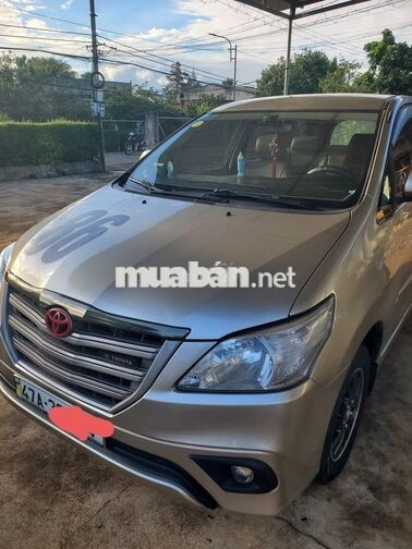 Toyota Innova 2015 Vàng cát