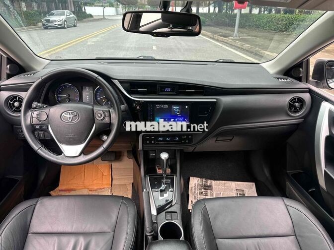 Toyota Corolla Altis 1.8G AT 2021 Trắng 60000 km