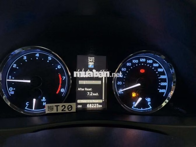 Toyota Corolla Altis 1.8G 2021 Trắng 68000 km