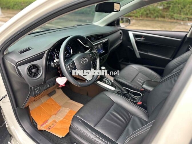Toyota Corolla Altis 1.8G AT 2021 Trắng 60000 km