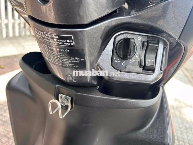 Honda Vision Smartkey Đen