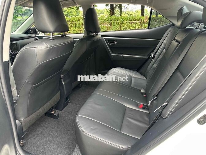 Toyota Corolla Altis 1.8G AT 2021 Trắng 60000 km