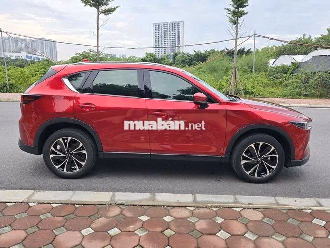 Mazda CX-5 Luxury 2025