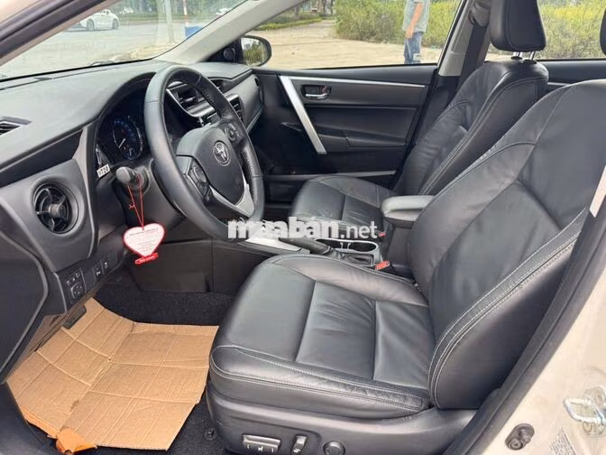 Toyota Corolla Altis 1.8G 2021 Trắng 68000 km