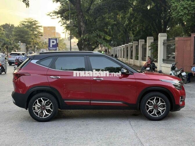 Kia Seltos Premium 1.6 AT 2023 Đỏ 5 vạn km