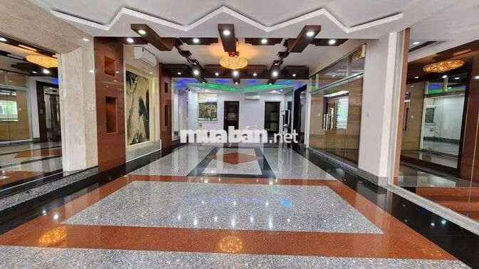 NHÀ Q.5 NGANG 9M – 180M², 10PN 11WC, THANG MÁY