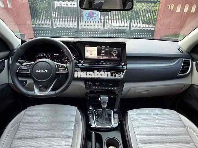 Kia Seltos Premium 1.6 AT 2023 Đỏ 5 vạn km