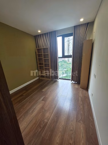Cần bán căn hộ 2PN El Dorado Tây Hồ - giá hơn 8 tỉ.